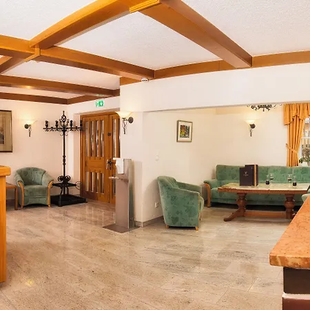 Hotel Zum Hirschen 3*