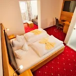 Zum Hirschen Hotel Lam