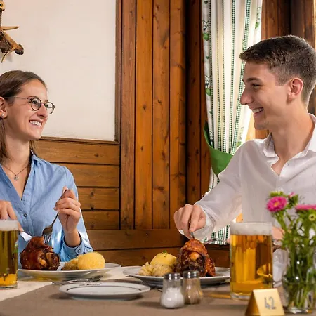 Zum Hirschen Hotel Lam
