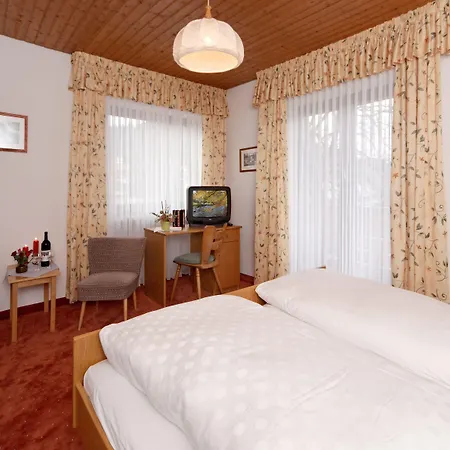 Hotel zum Hirschen Hotel 3*