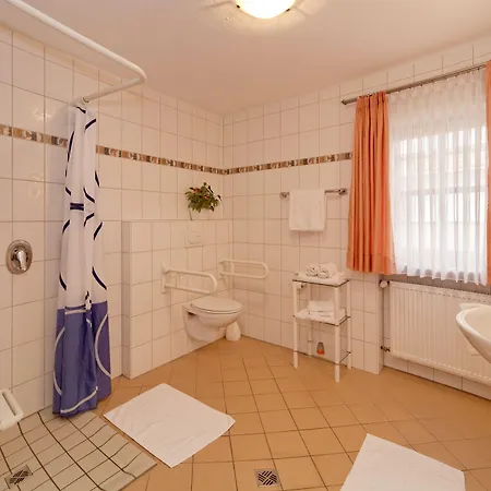 Zum Hirschen Lam