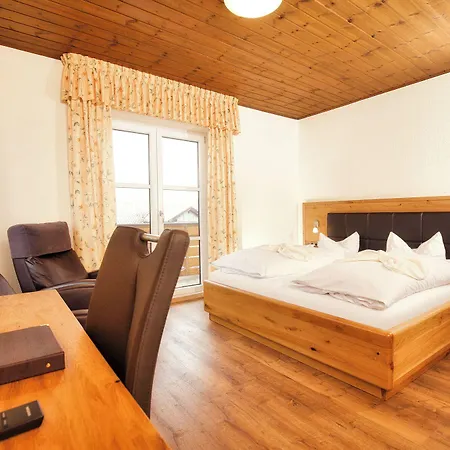 Hotel Hotel zum Hirschen 3*