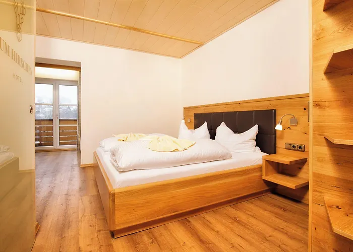 Zum Hirschen Hotel 3*